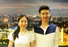 高潔與田亮合影