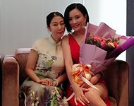 高潔與香港張文慈合影